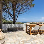 Daphne's Lux Villa *
