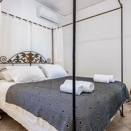 Villa Daphne's Lux