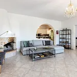 Daphne's Lux Vila Paraspori (Paros)