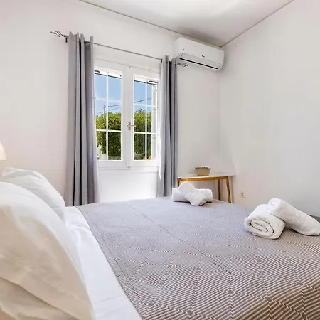 Willa Daphne's Lux *