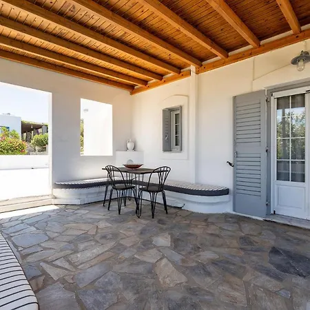 Willa Daphne's Lux Paraspori (Paros)