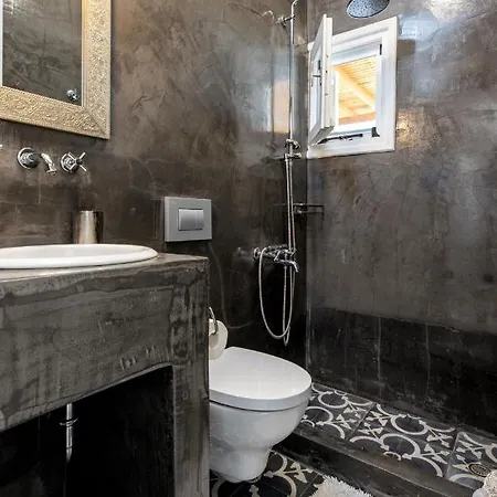 Willa Daphne's Lux *