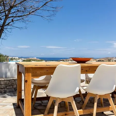 Daphne's Lux Willa *